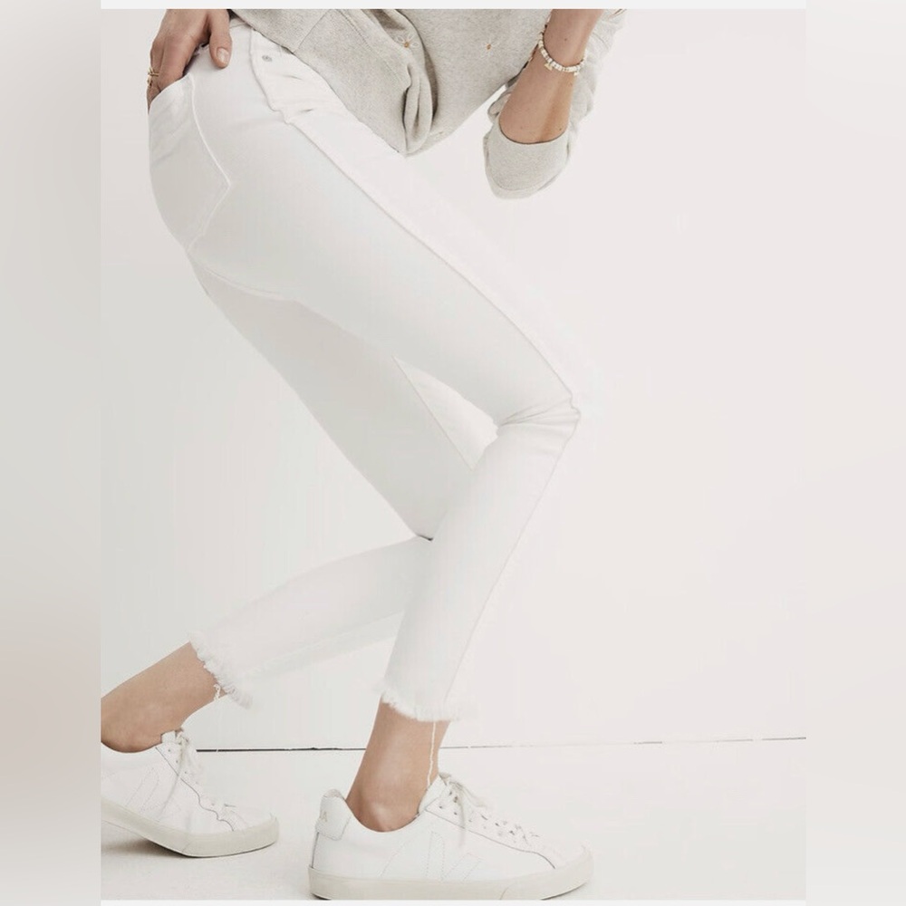 Madewell-‎ Mid-rise Skinny Raw Hem Button-fly, Pure White, Size 26 EUC